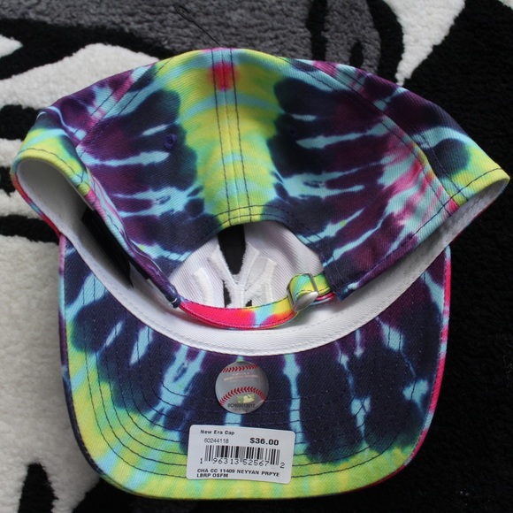New Era Yankees CC Tie Dye Adjustable - Picture 4 of 5